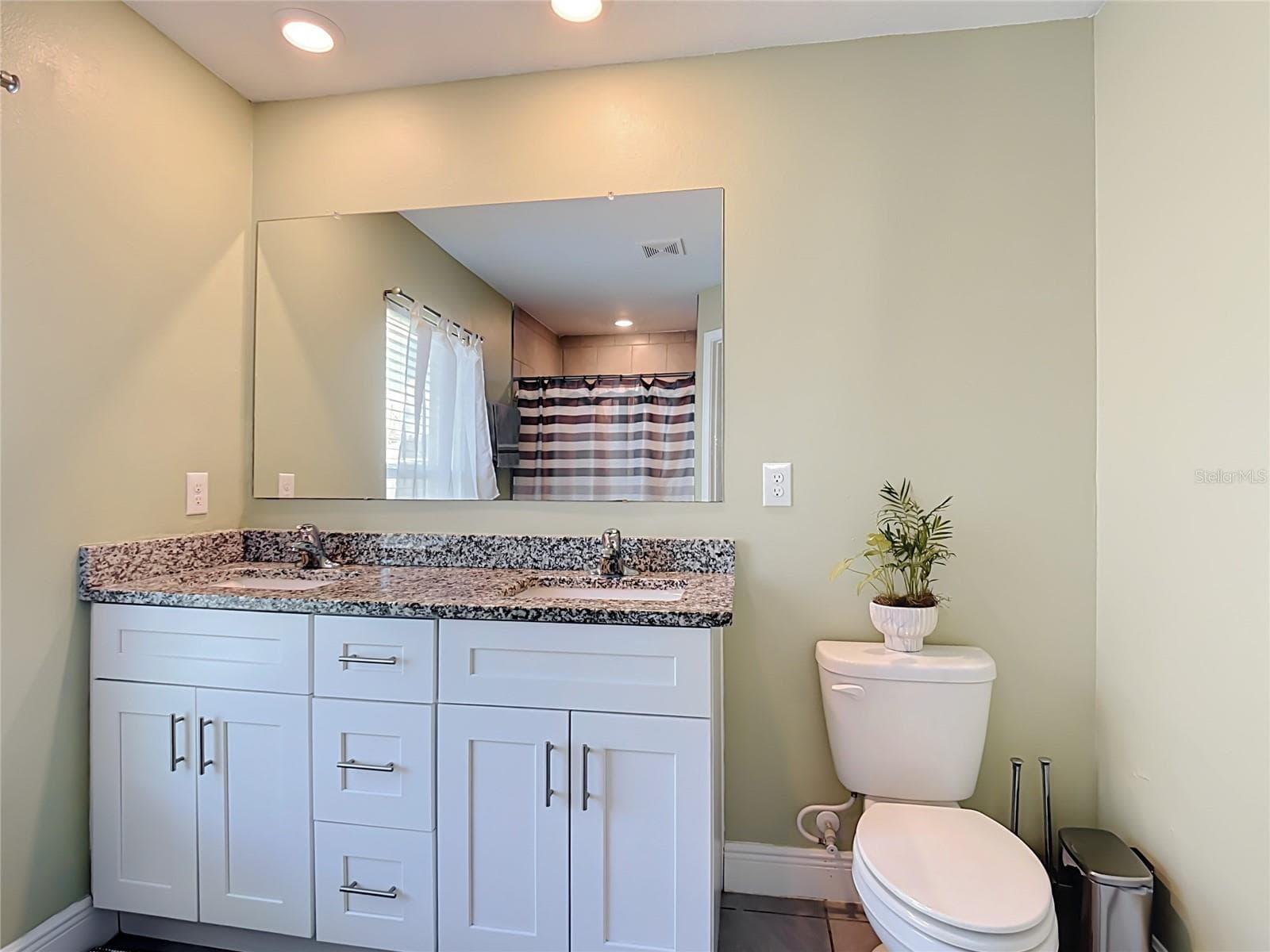 Single Family Residence at 536 BRISTOL CIR, KISSIMMEE, photo 38 of 55
