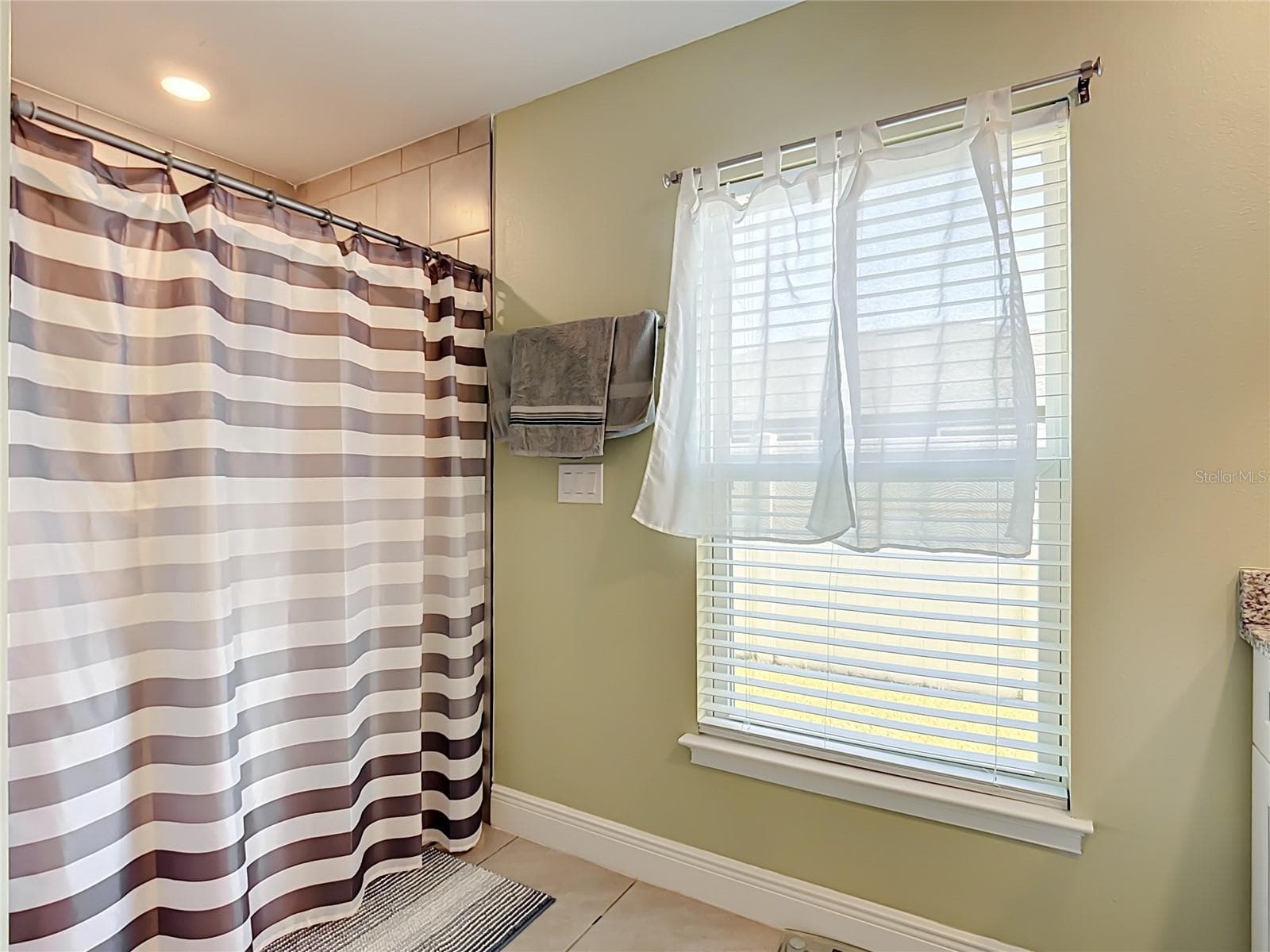 Single Family Residence at 536 BRISTOL CIR, KISSIMMEE, photo 39 of 55