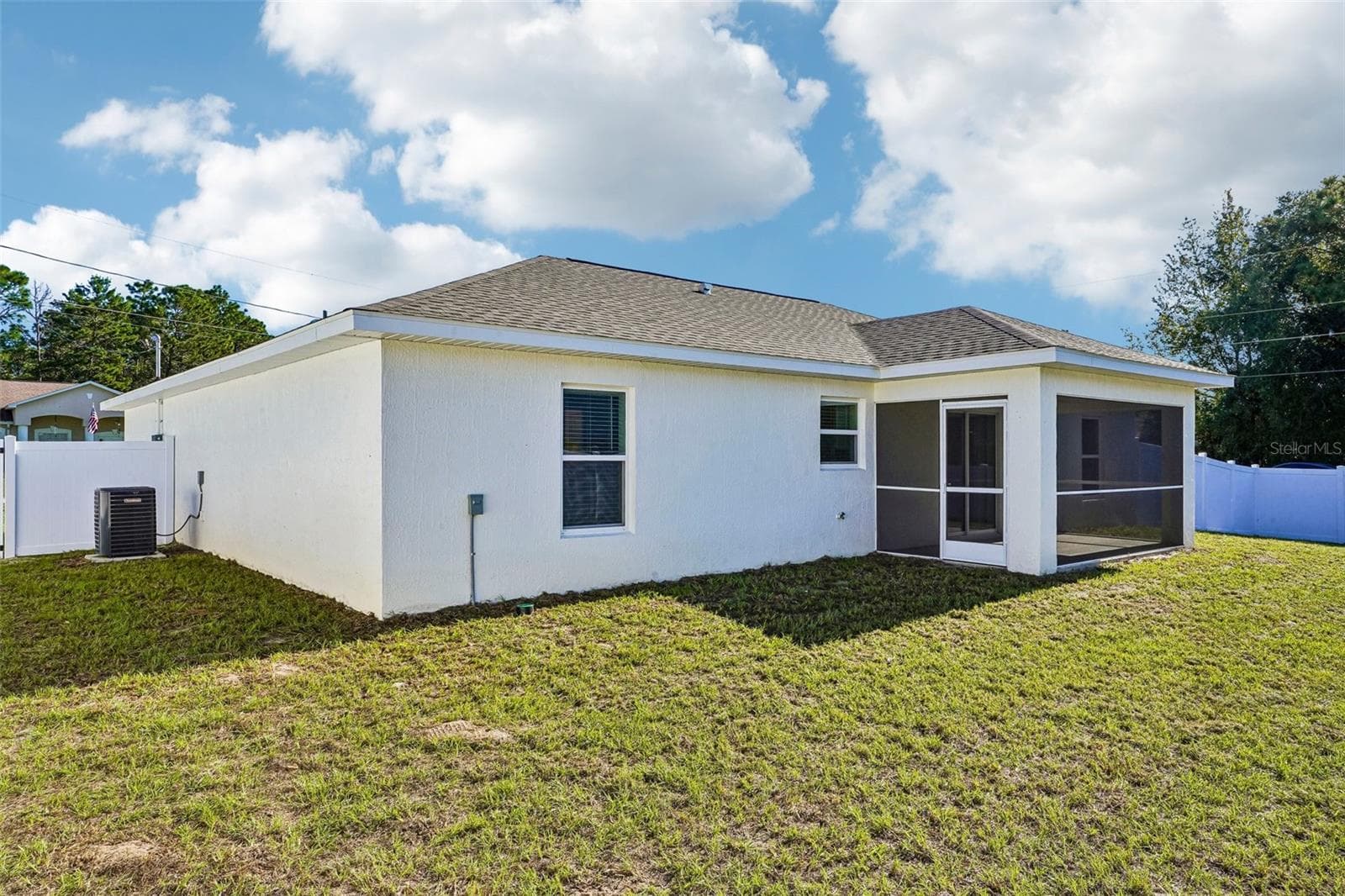 Single Family Residence at 8 HEMLOCK LOOP CRSE, OCALA, photo 39 of 53