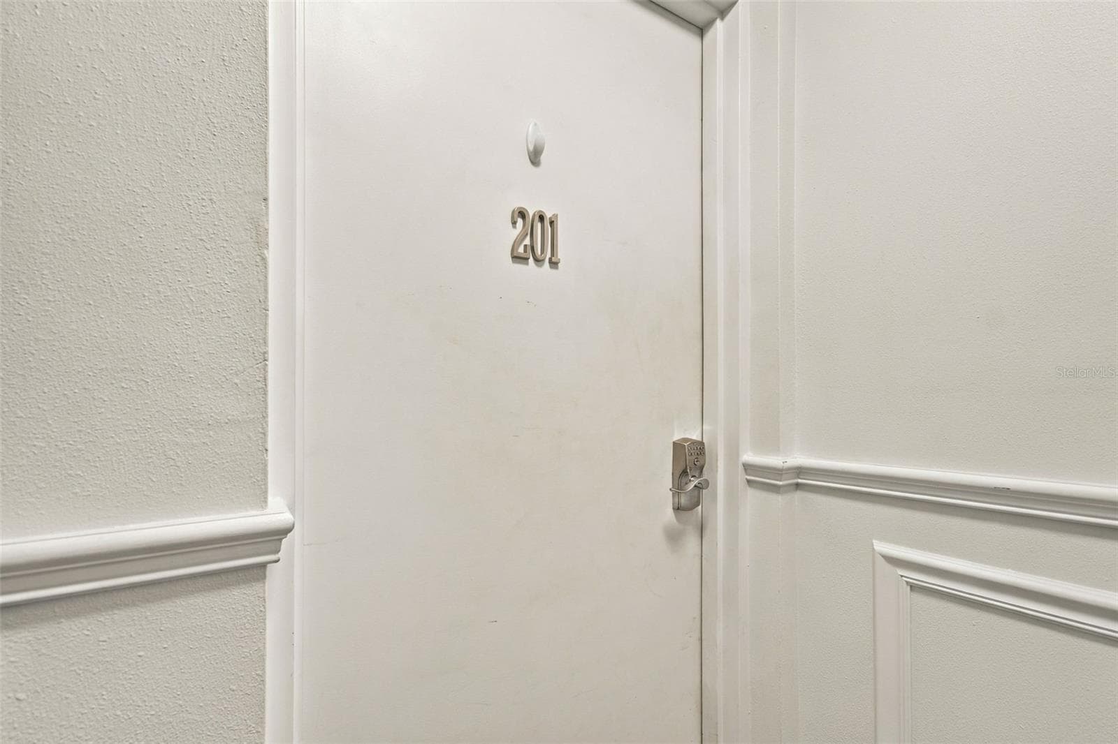 Condominium at 205 5TH AVE N #201, ST PETERSBURG, photo 2 of 40