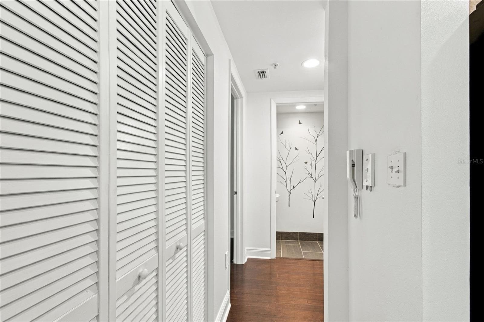 Condominium at 205 5TH AVE N #201, ST PETERSBURG, photo 15 of 40