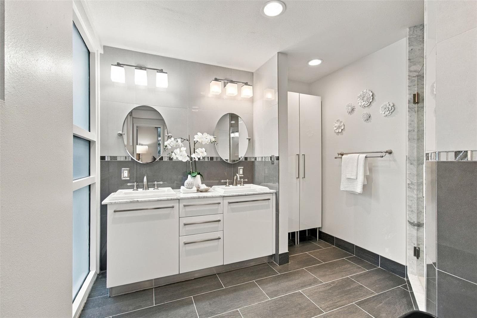 Condominium at 205 5TH AVE N #201, ST PETERSBURG, photo 24 of 40
