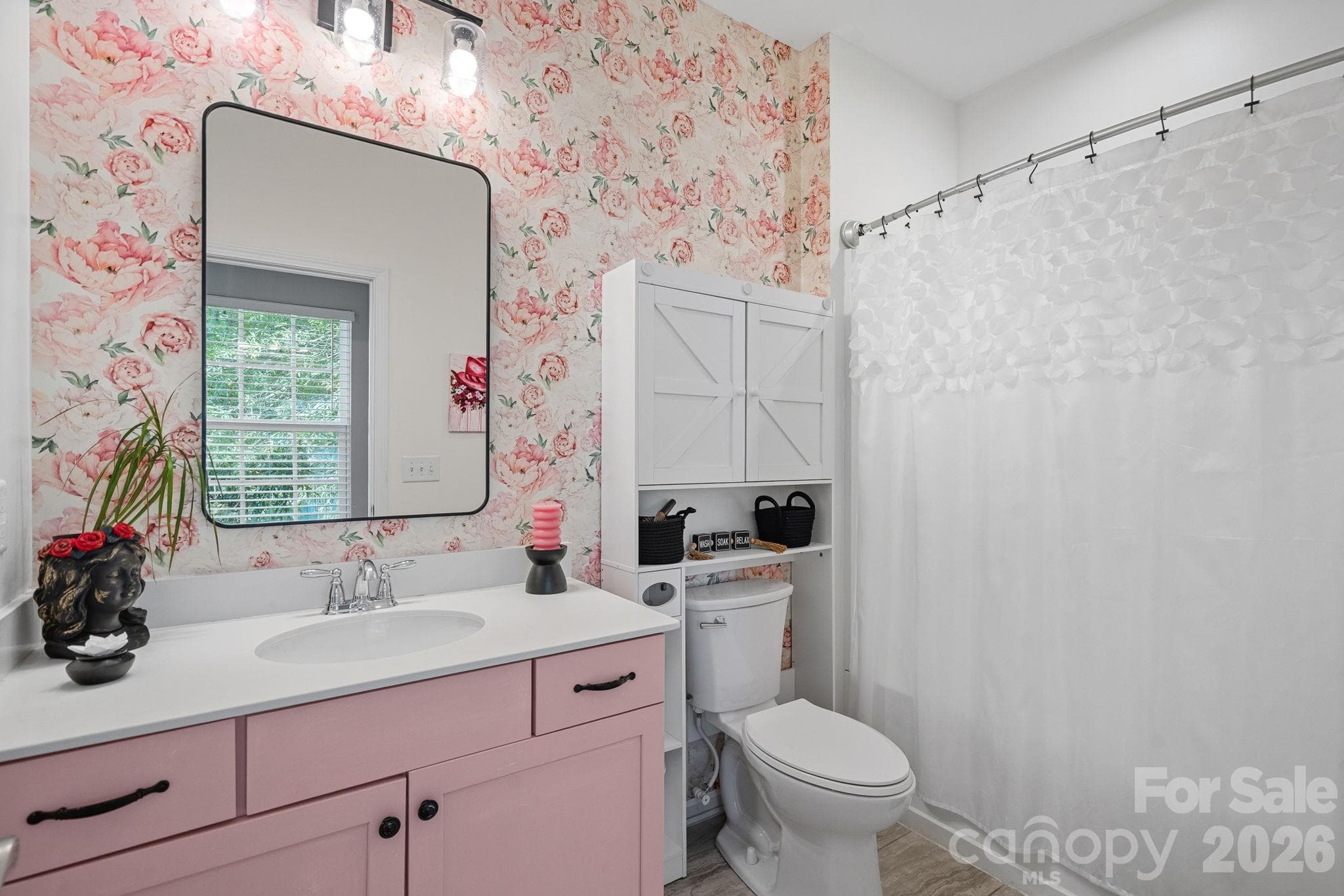 Single Family Residence at 12116 Memory Lane, Huntersville, photo 13 of 18