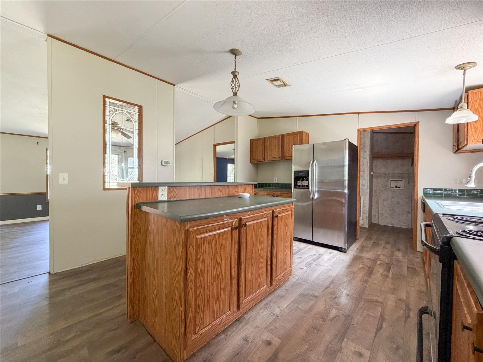 Manufactured Home at 19413 SW STATE ROAD 47, FORT WHITE, photo 16 of 25