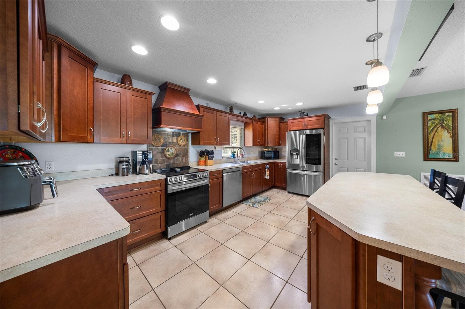 Single Family Residence at 5911 W RIVERBEND RD, DUNNELLON, photo 12 of 58