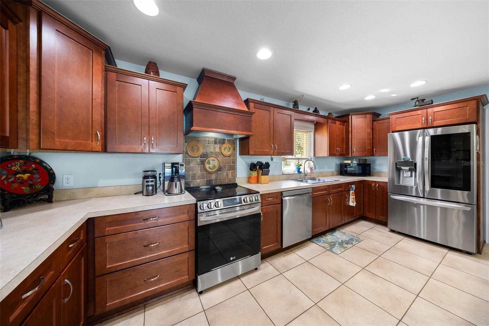 Single Family Residence at 5911 W RIVERBEND RD, DUNNELLON, photo 13 of 58