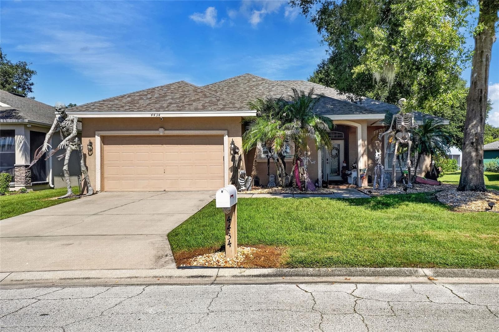4434 WINDING OAKS CIR