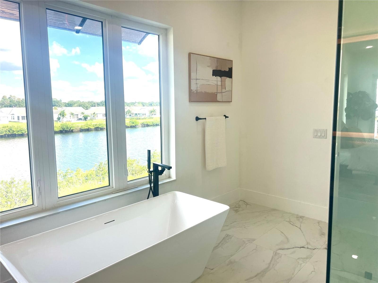 Primary Lux/Tub - 3420 CHANNELSIDE CT, SAFETY HARBOR