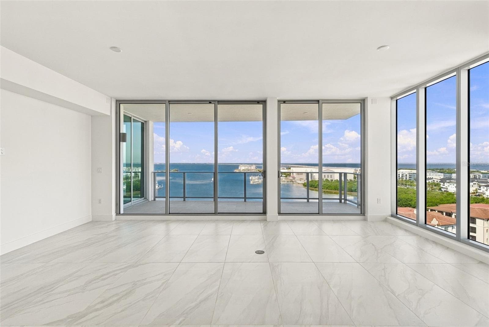 Condominium at 5713 BOWEN DANIEL DR #1206, TAMPA, photo 5 of 70