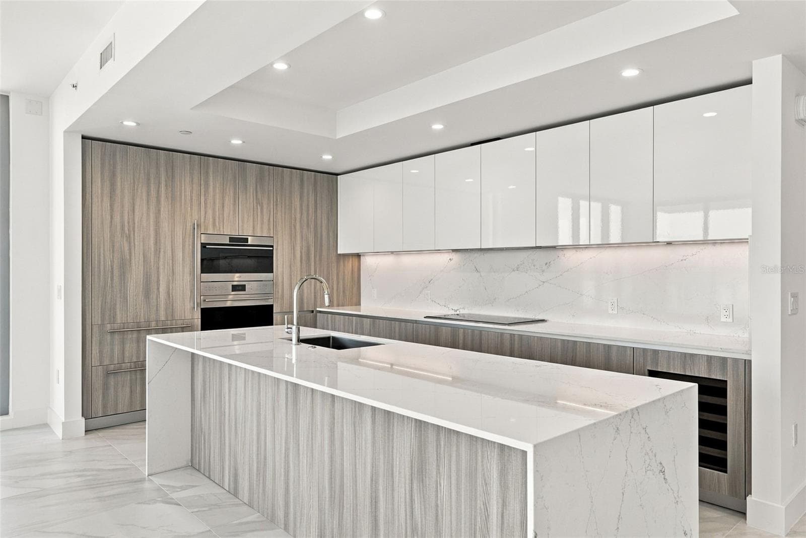 Condominium at 5713 BOWEN DANIEL DR #1206, TAMPA, photo 14 of 70