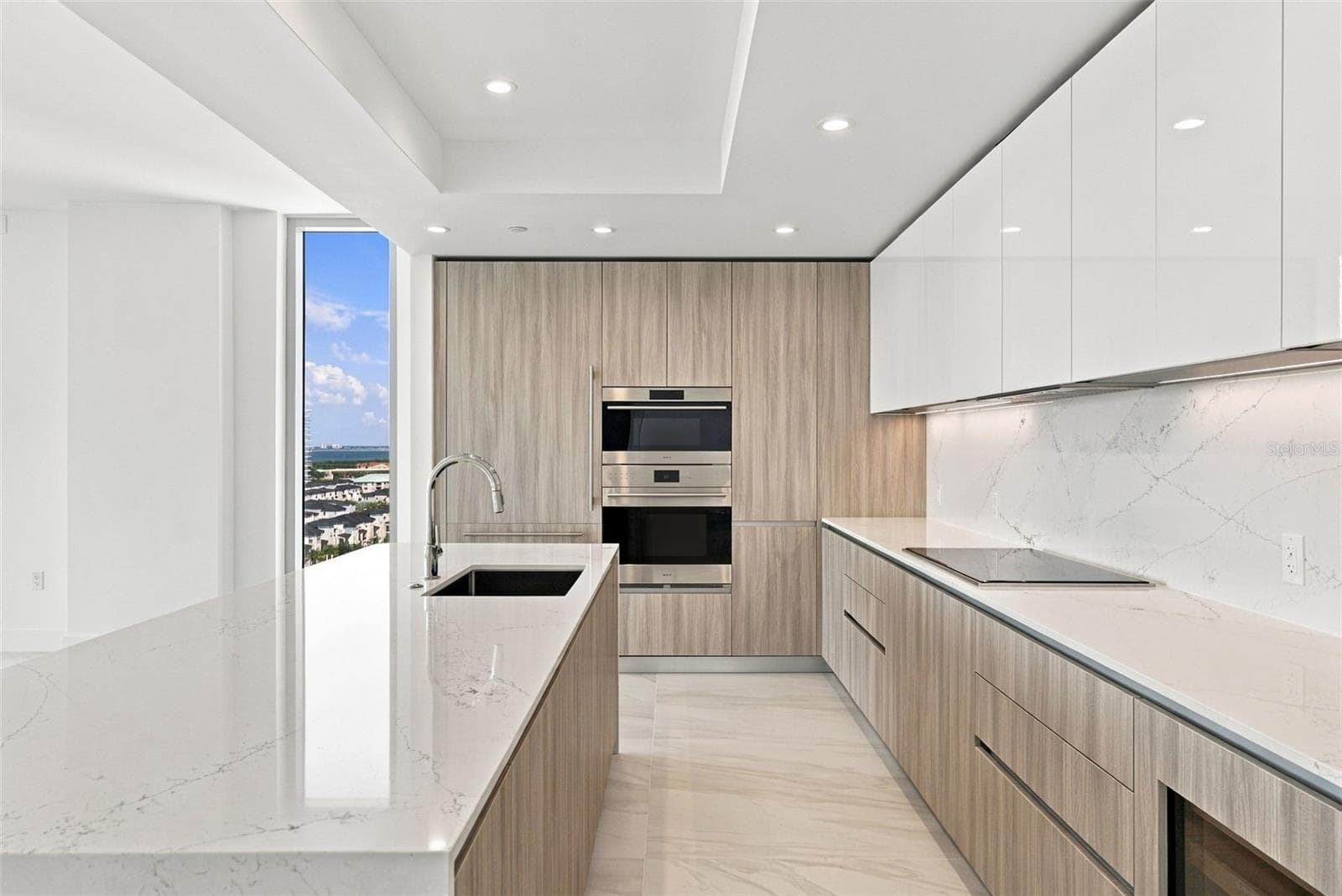 Condominium at 5713 BOWEN DANIEL DR #1206, TAMPA, photo 15 of 70