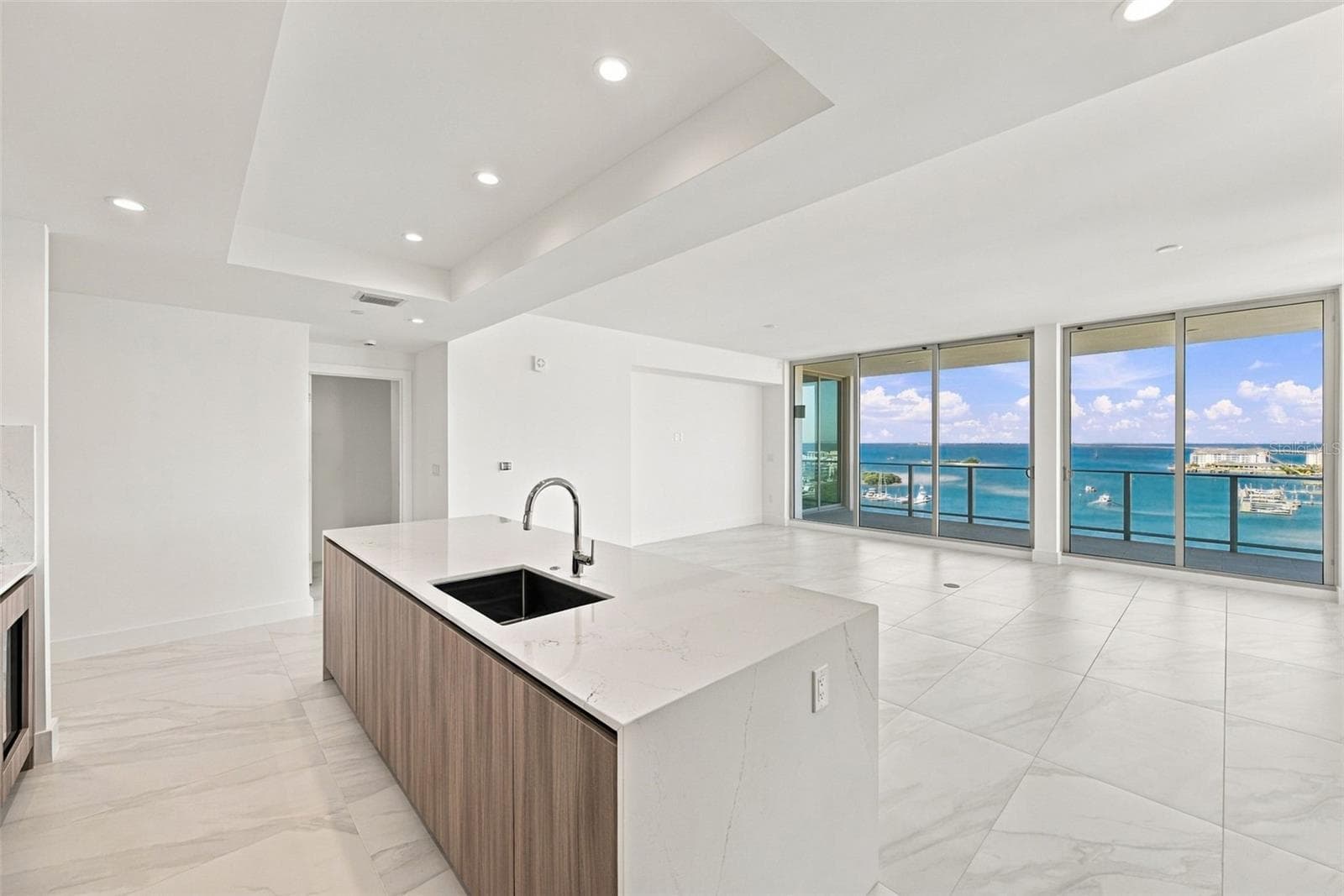 Condominium at 5713 BOWEN DANIEL DR #1206, TAMPA, photo 17 of 70