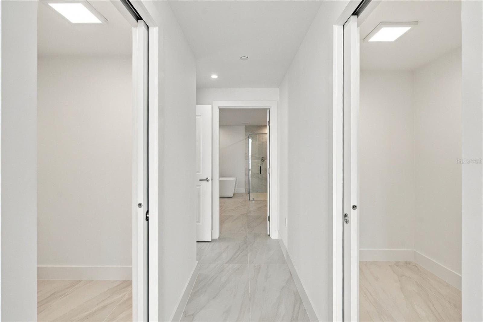 Condominium at 5713 BOWEN DANIEL DR #1206, TAMPA, photo 21 of 70