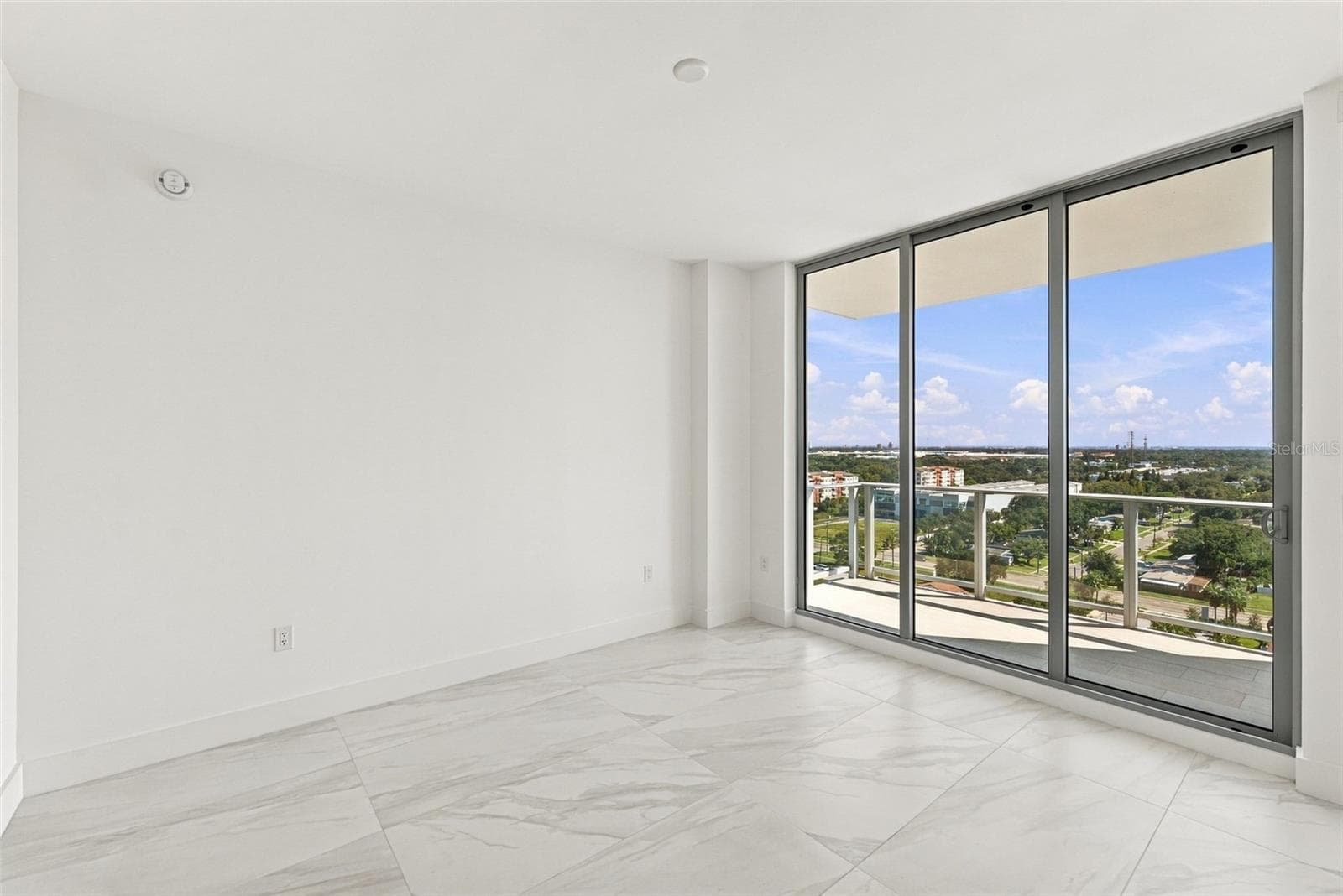 Condominium at 5713 BOWEN DANIEL DR #1206, TAMPA, photo 26 of 70