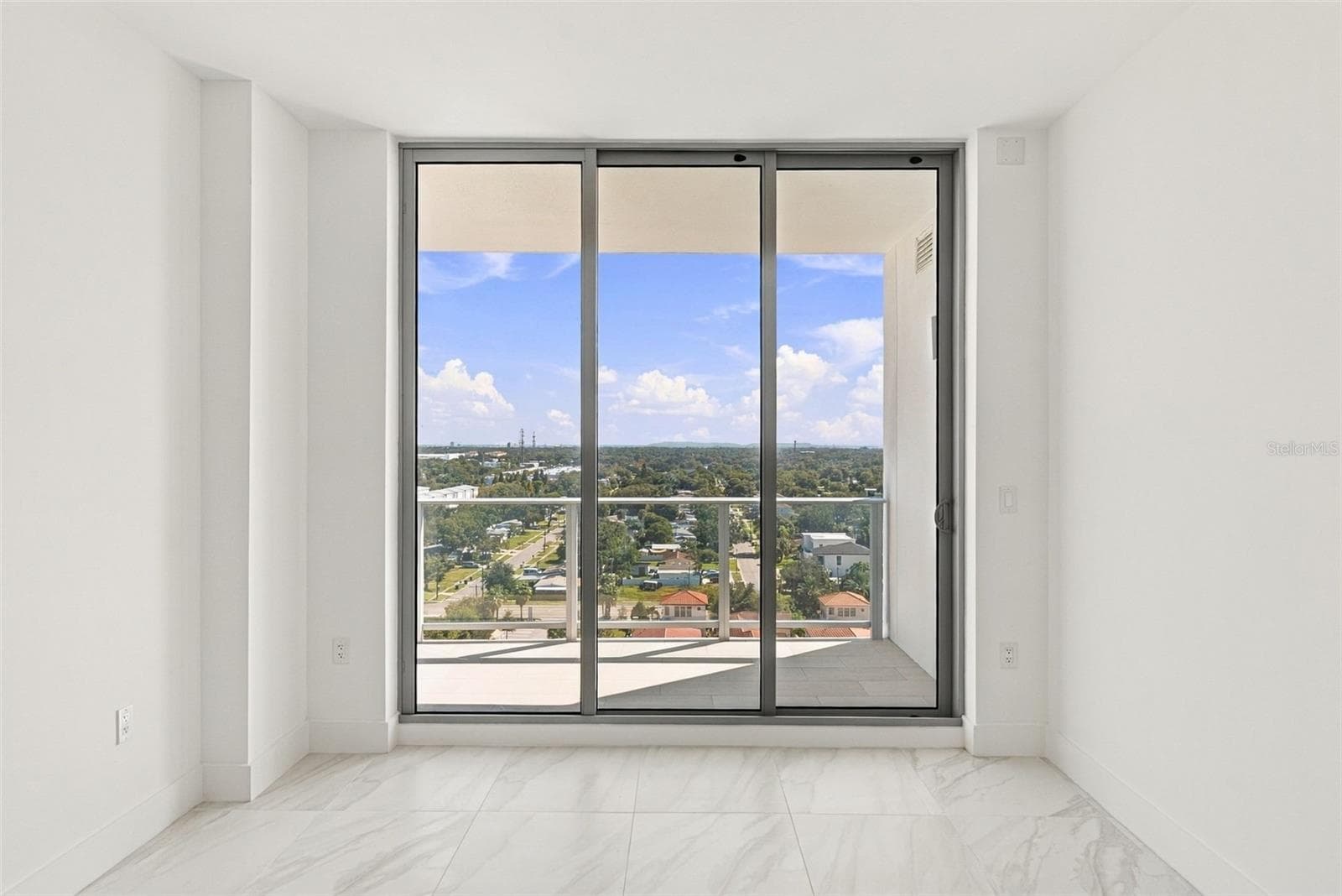 Condominium at 5713 BOWEN DANIEL DR #1206, TAMPA, photo 27 of 70