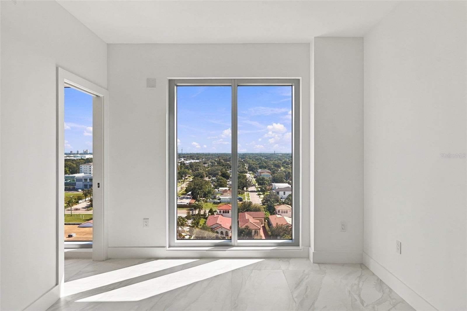 Condominium at 5713 BOWEN DANIEL DR #1206, TAMPA, photo 30 of 70