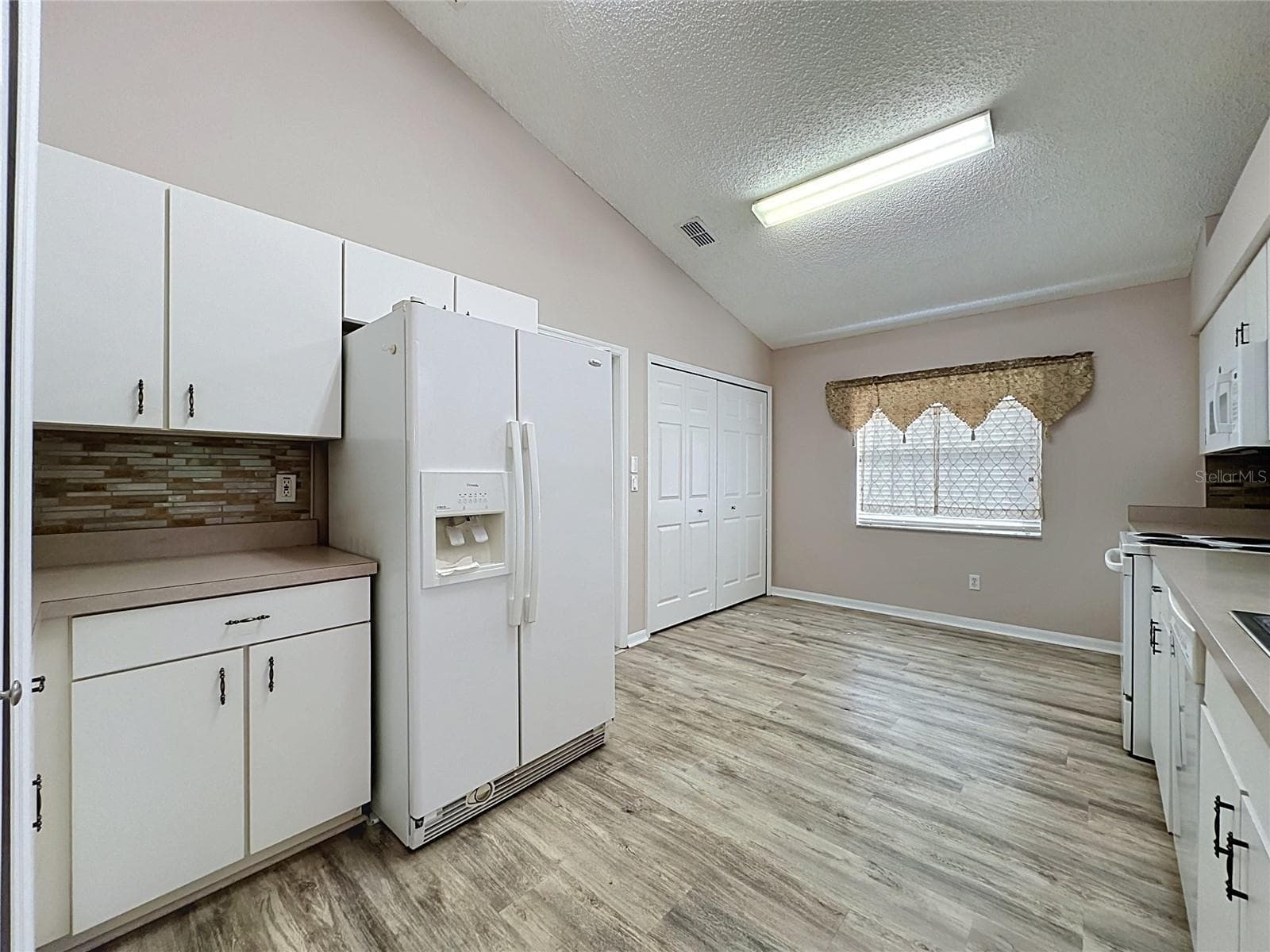 Kitchen - 4004 CAPLAND AVE, CLERMONT