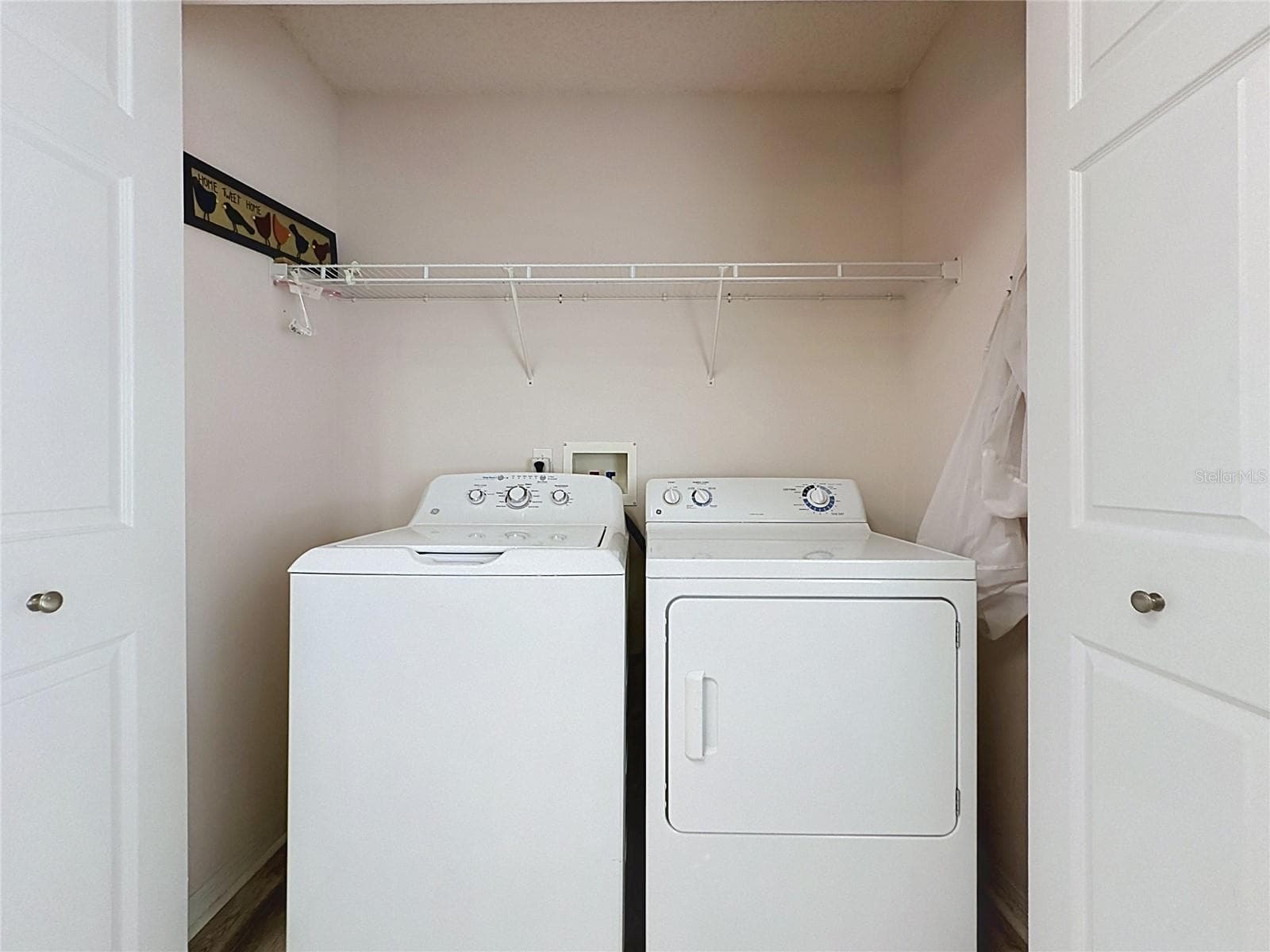 Laundry Closet- washer dryer remain - 4004 CAPLAND AVE, CLERMONT