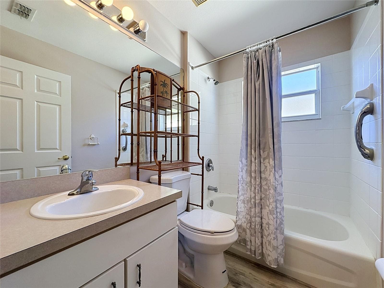 Bathroom 2 - 4004 CAPLAND AVE, CLERMONT