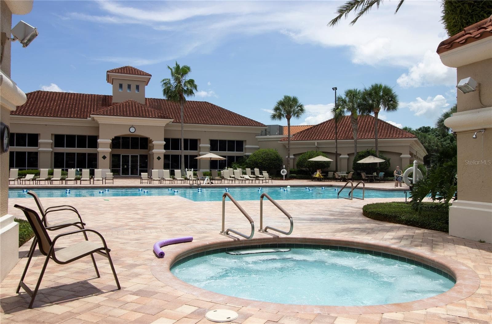 Main pool w/inground spa - 4004 CAPLAND AVE, CLERMONT