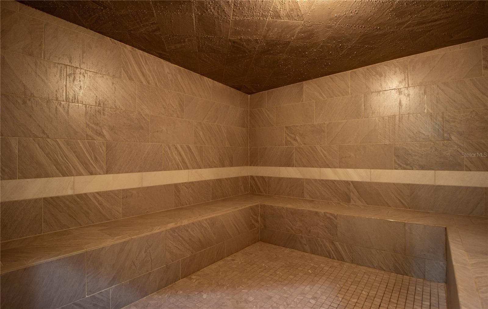 Steam room at North Spa - 4004 CAPLAND AVE, CLERMONT
