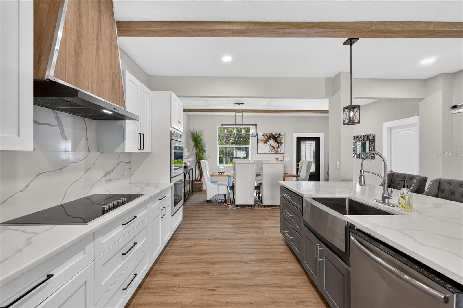 Custom kitchen - 525 19TH ST NW, RUSKIN