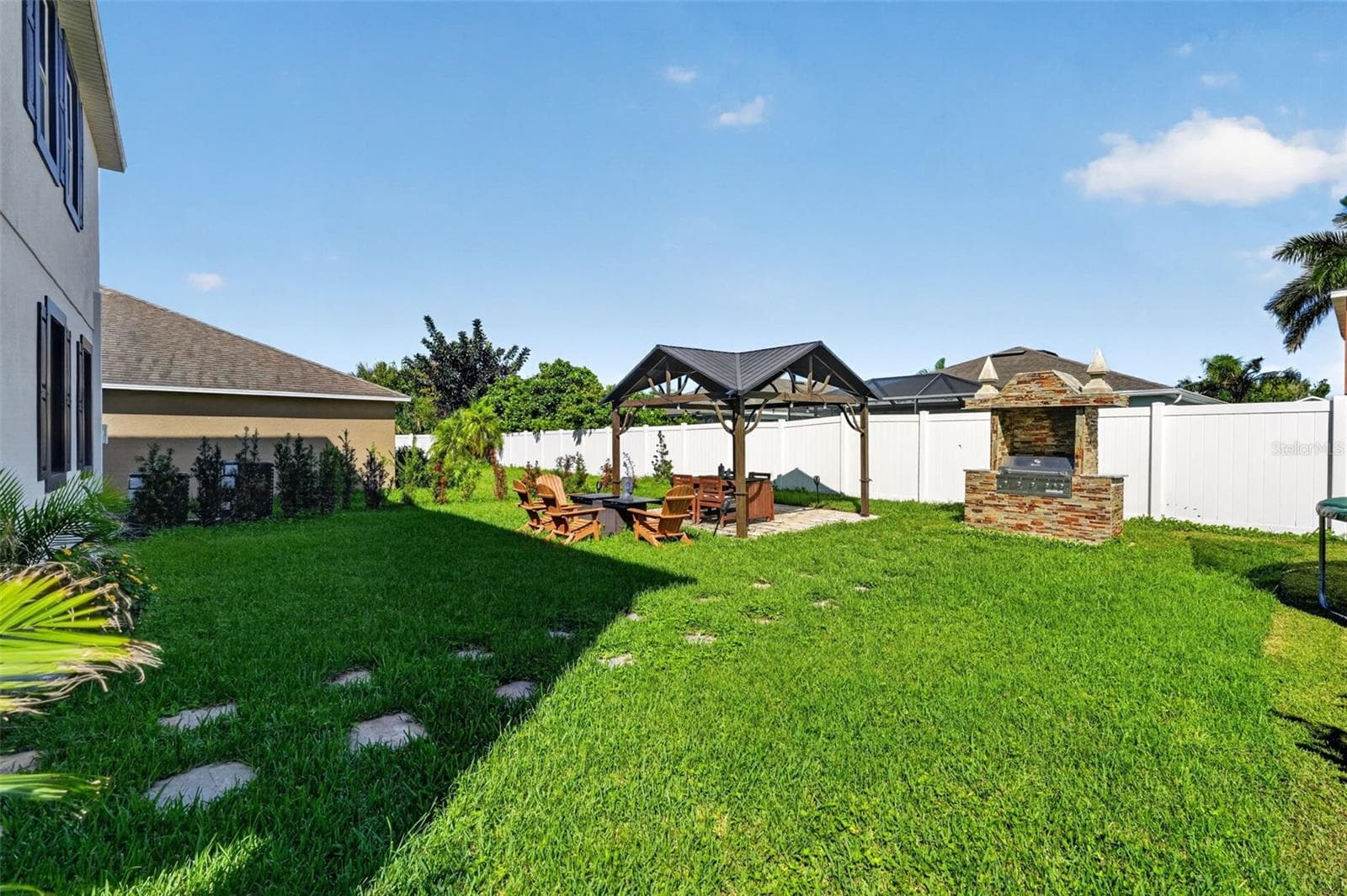 Backyard oasis - 525 19TH ST NW, RUSKIN