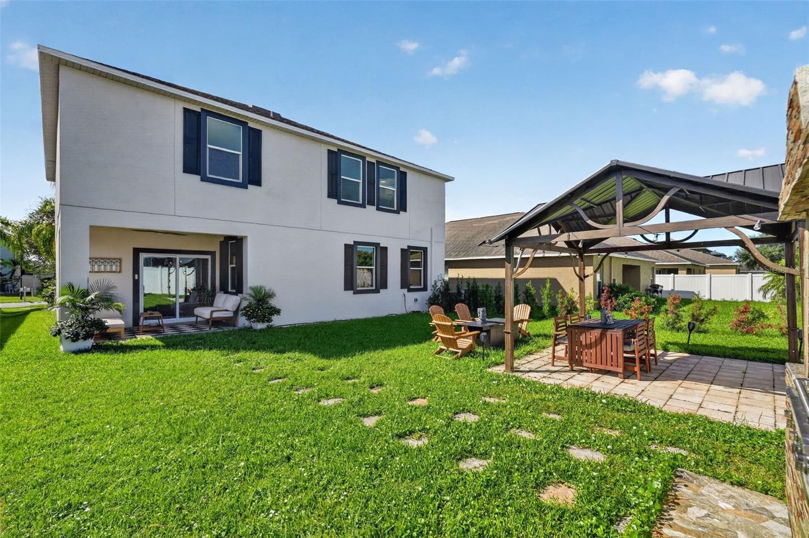 Backyard oasis - 525 19TH ST NW, RUSKIN