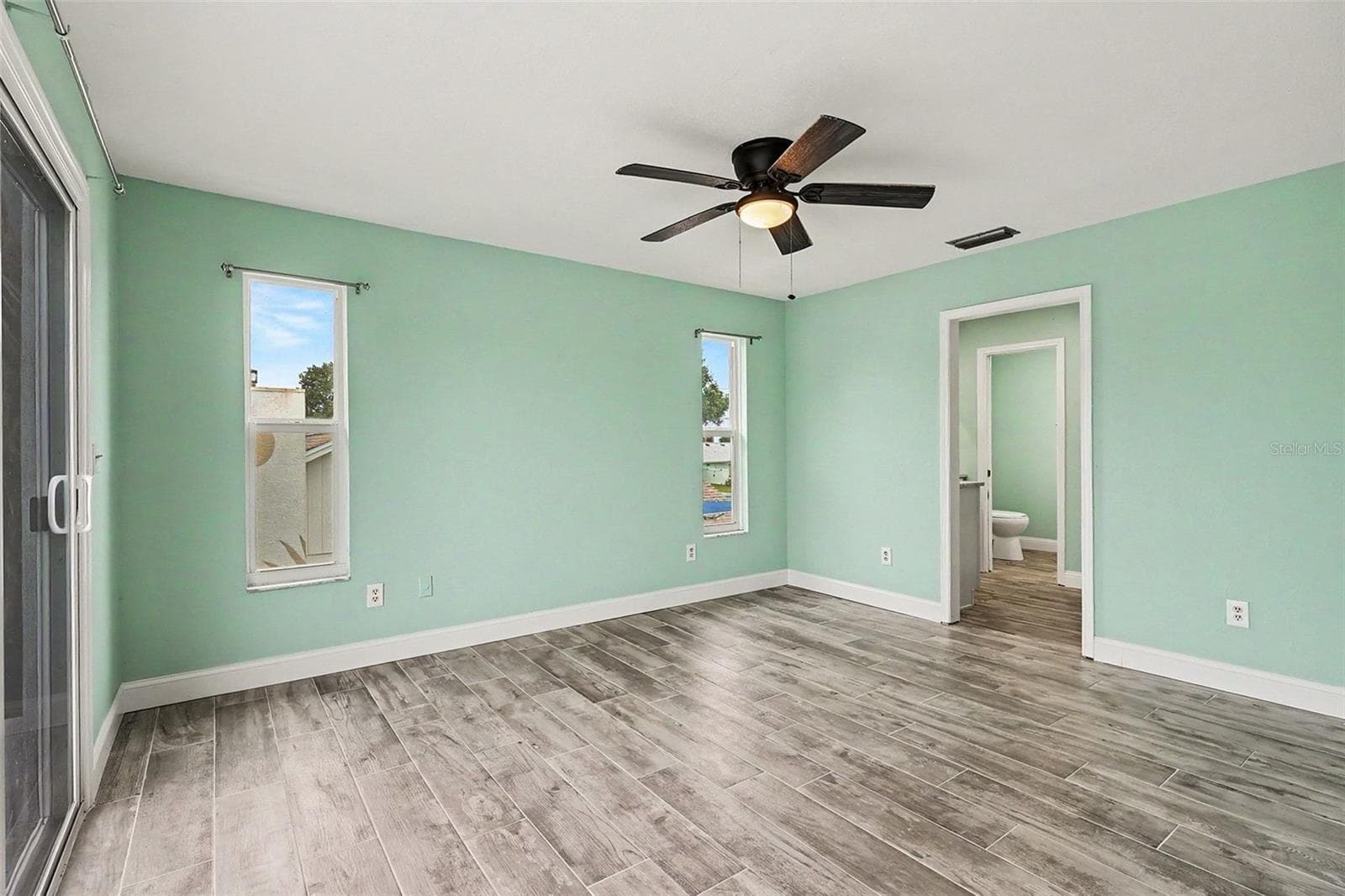 Single Family Residence at 2700 RAINTREE LAKE CIR, MERRITT ISLAND, photo 32 of 76