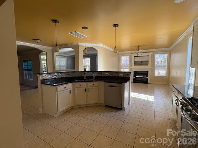 Single Family Residence at 107 Autumn Frost Avenue, Statesville, photo 6 of 34