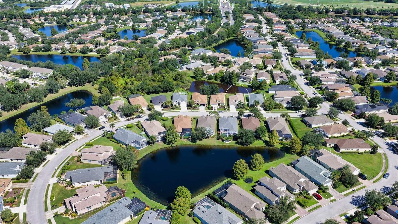 Single Family Residence at 15213 BLUE FISH CIR, LAKEWOOD RANCH, photo 31 of 38