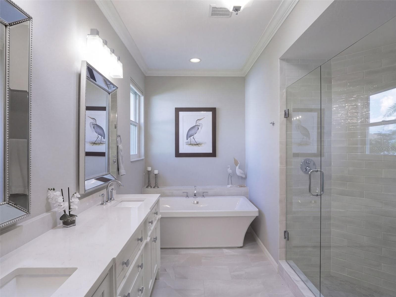 Updated, private, and lots of natural light - 21411 ROYAL TROON DR, LEESBURG