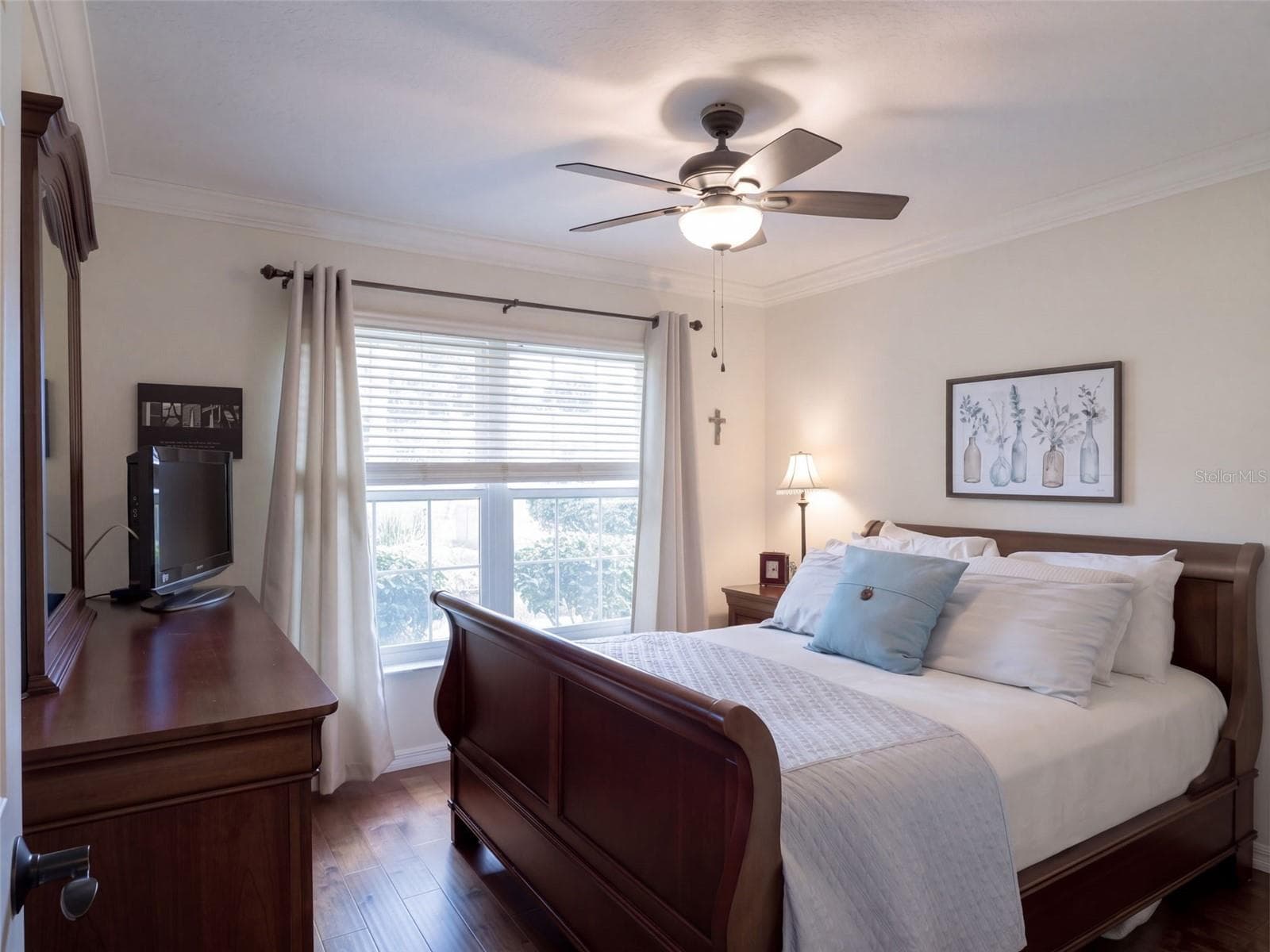Guests will sleep well! - 21411 ROYAL TROON DR, LEESBURG