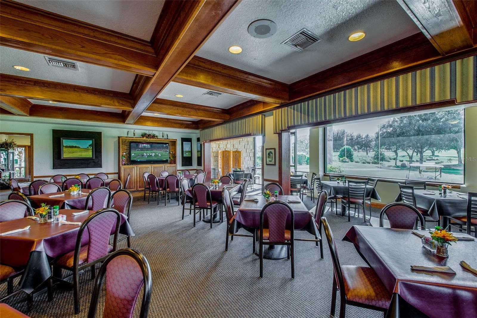 Monarch Restaurant - 21411 ROYAL TROON DR, LEESBURG