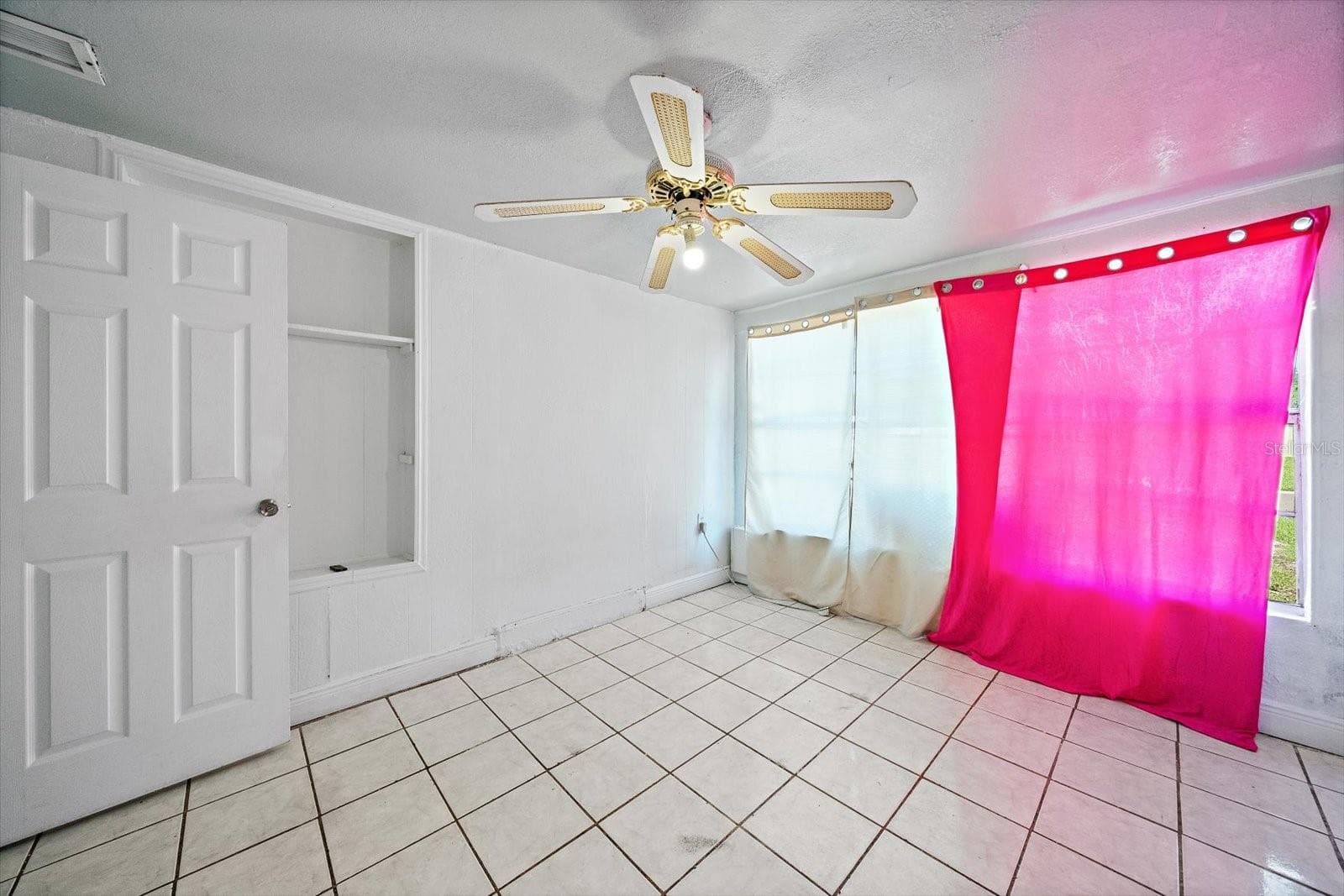 Single Family Residence at 2922 SAMPLE LOOP, TAMPA, photo 13 of 21