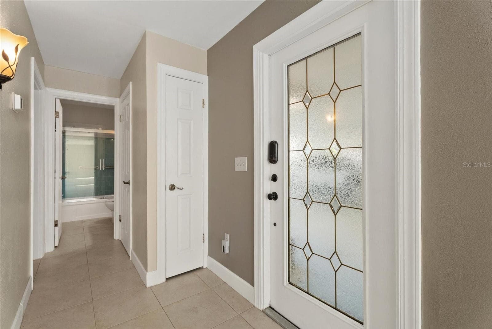 Interior Hallway - 2320 AQUABLUFF PL #V274, SARASOTA