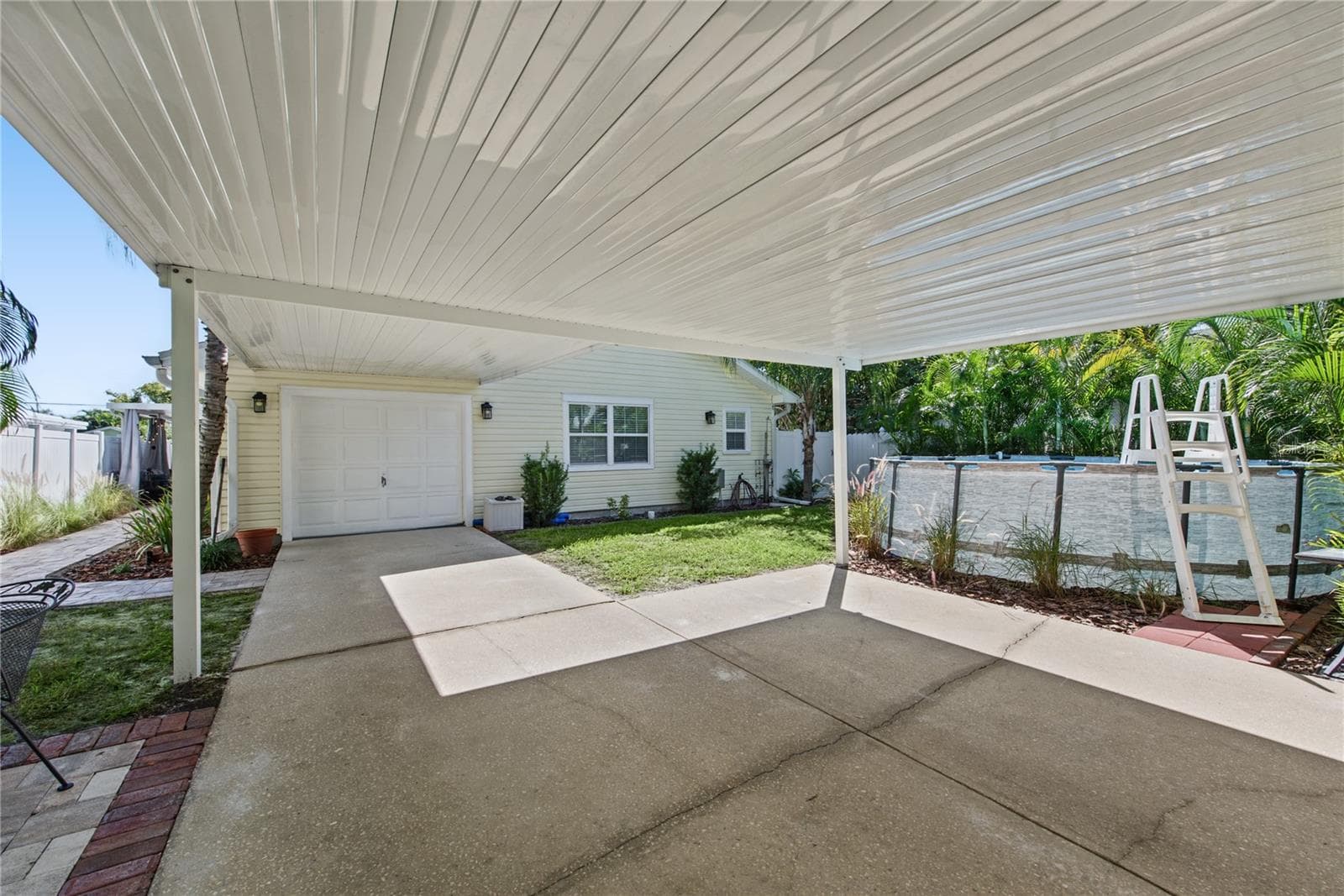 Single Family Residence at 208 N NEW JERSEY AVE, TAMPA, photo 23 of 26