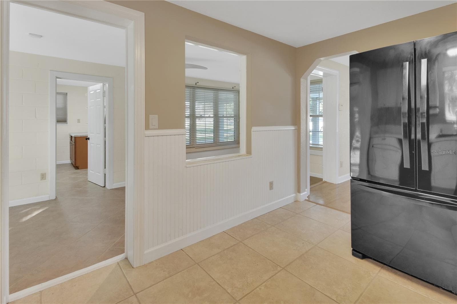 Kitchen eating area - 147 LUCERNE DR, DEBARY