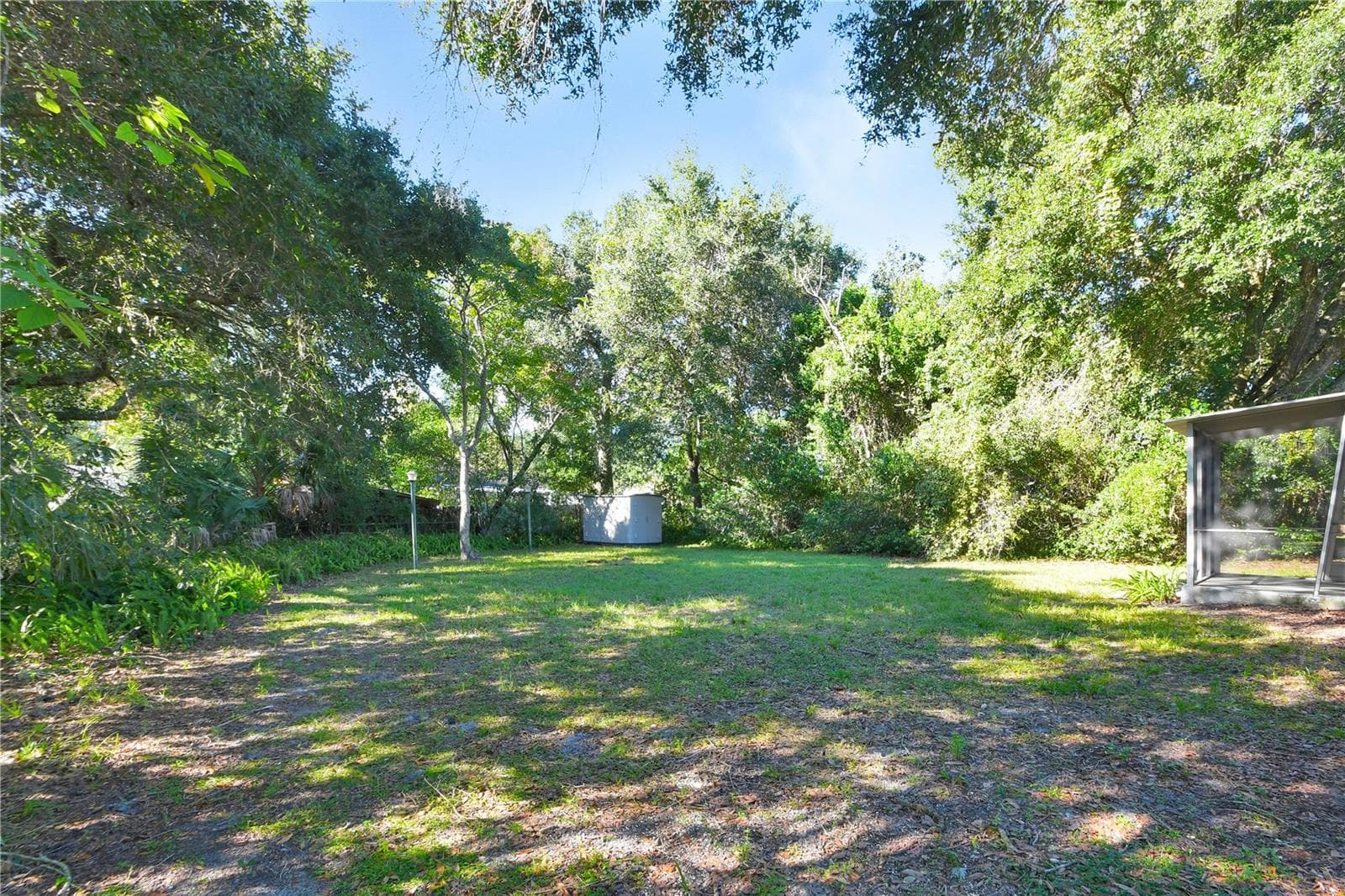 Single Family Residence at 147 LUCERNE DR, DEBARY, photo 25 of 28