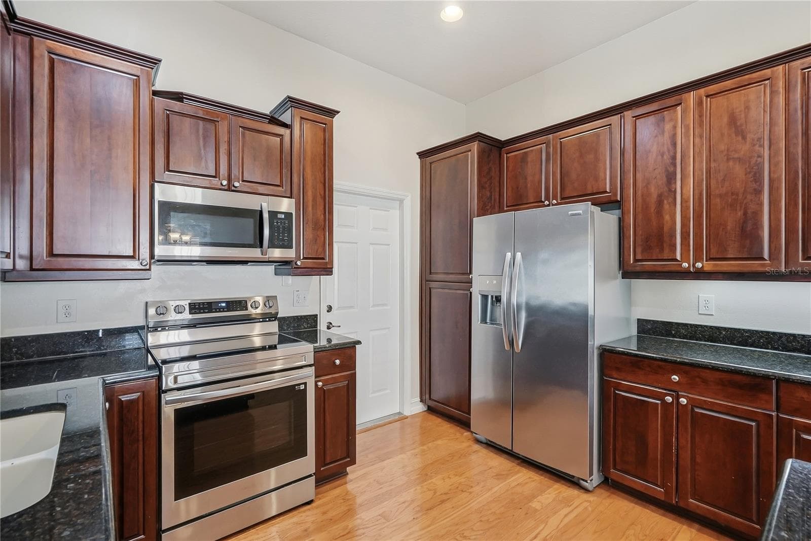 Townhouse at THE BORGHESE VILLAS AT WESTSHO, TAMPA, photo 11 of 42
