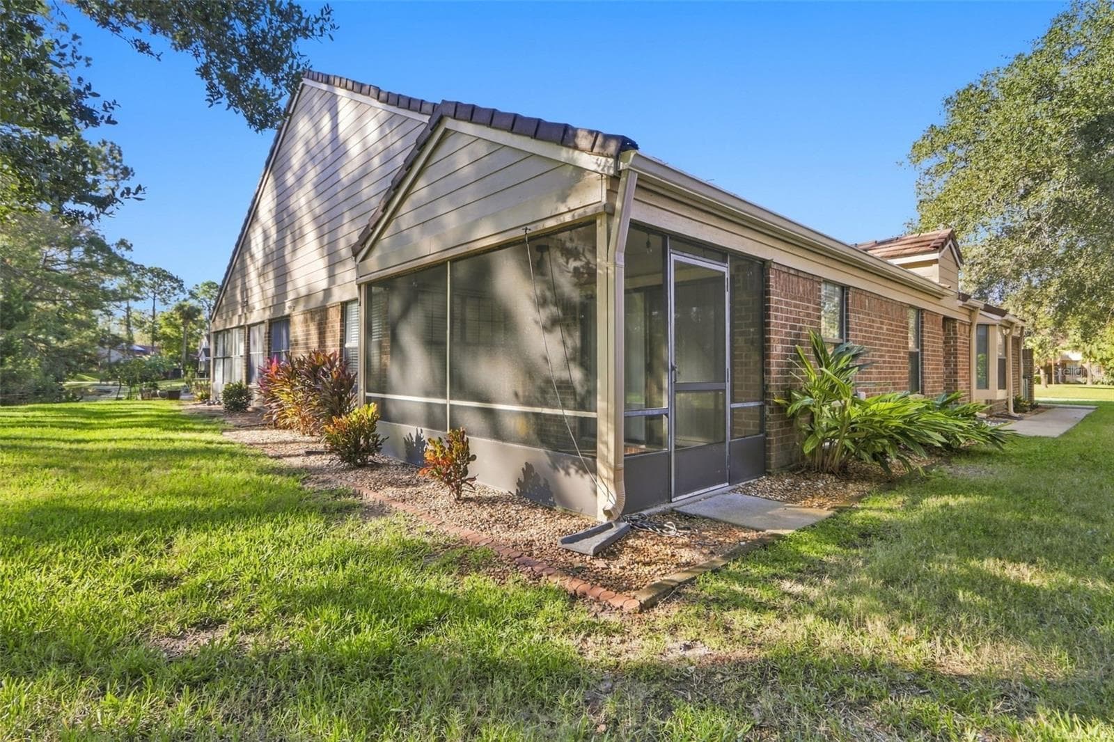 Single Family Residence at 194 GRAY DOVE CT, DAYTONA BEACH, photo 2 of 29