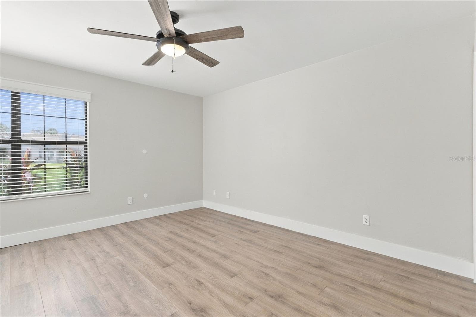 Single Family Residence at 194 GRAY DOVE CT, DAYTONA BEACH, photo 19 of 29