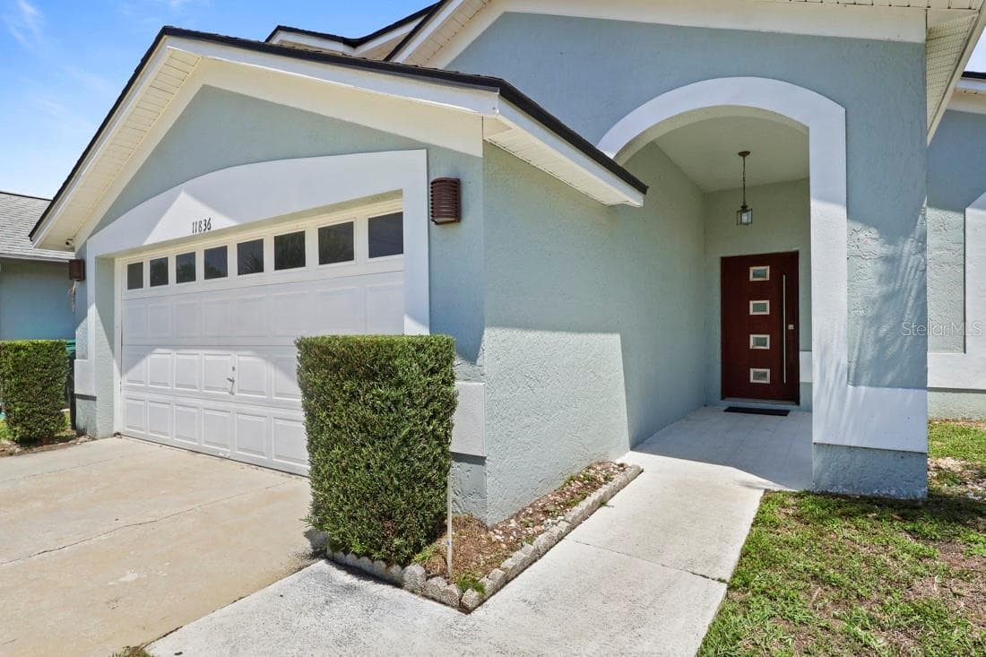 Single Family Residence at 11836 HARTFORDSHIRE WAY, ORLANDO, photo 5 of 31