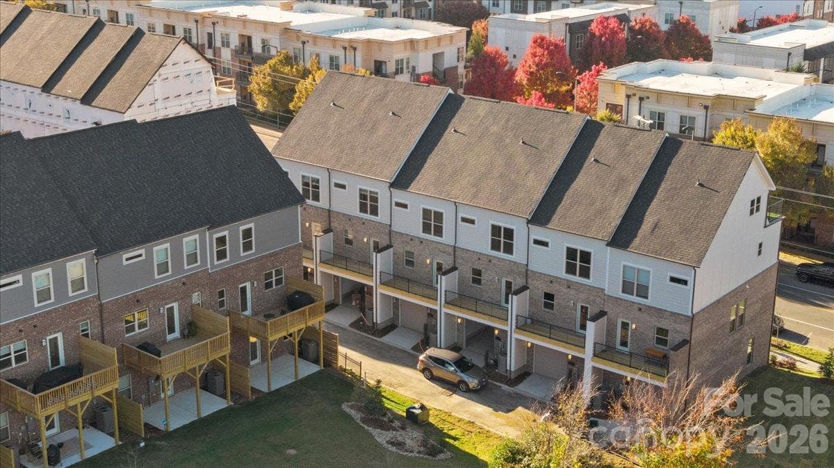 Townhouse at 12147 Brooklyn Avenue, Charlotte, photo 46 of 46