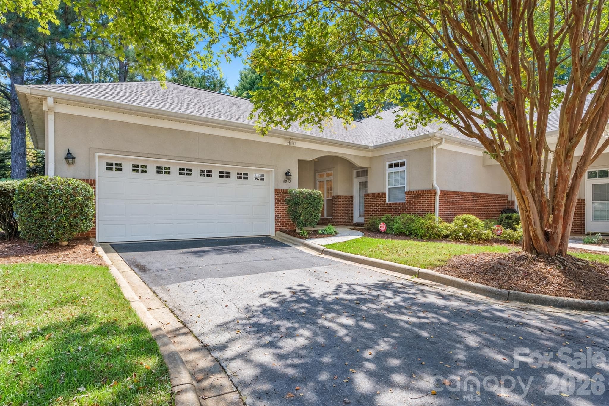8845 Legacy Lake Lane