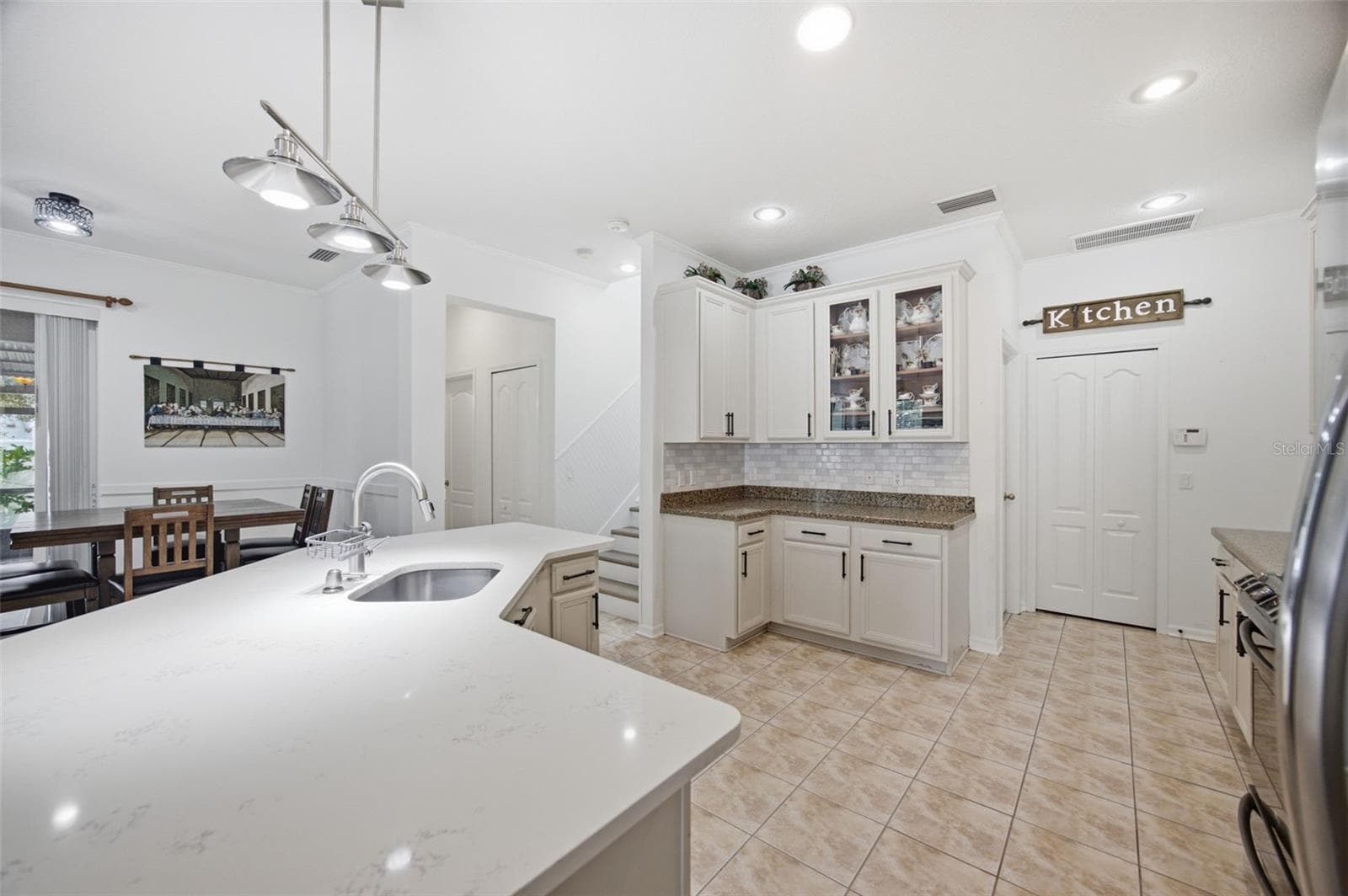 Kitchen - 2524 CROSS MORE ST, VALRICO