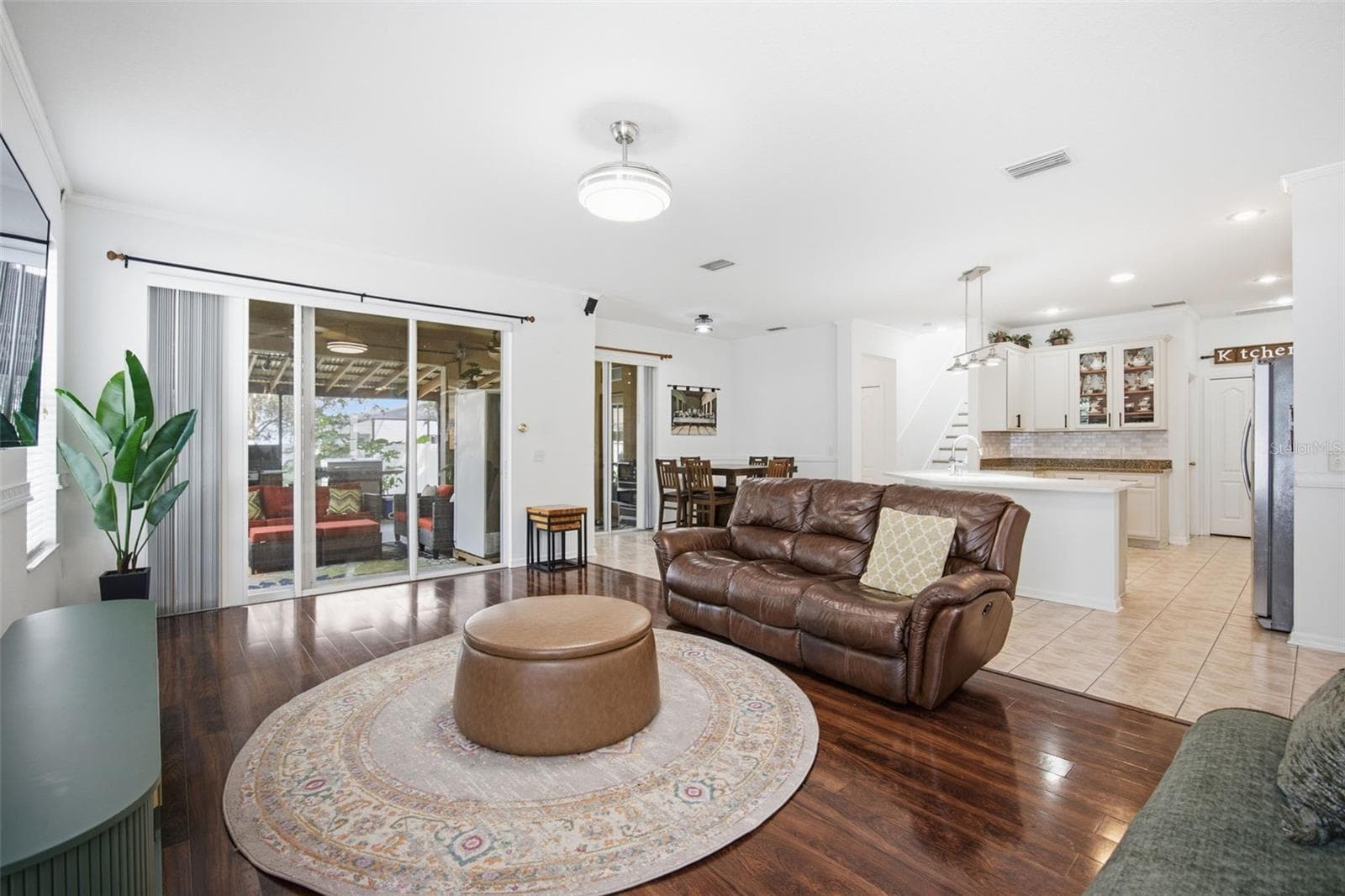 Living Room - 2524 CROSS MORE ST, VALRICO