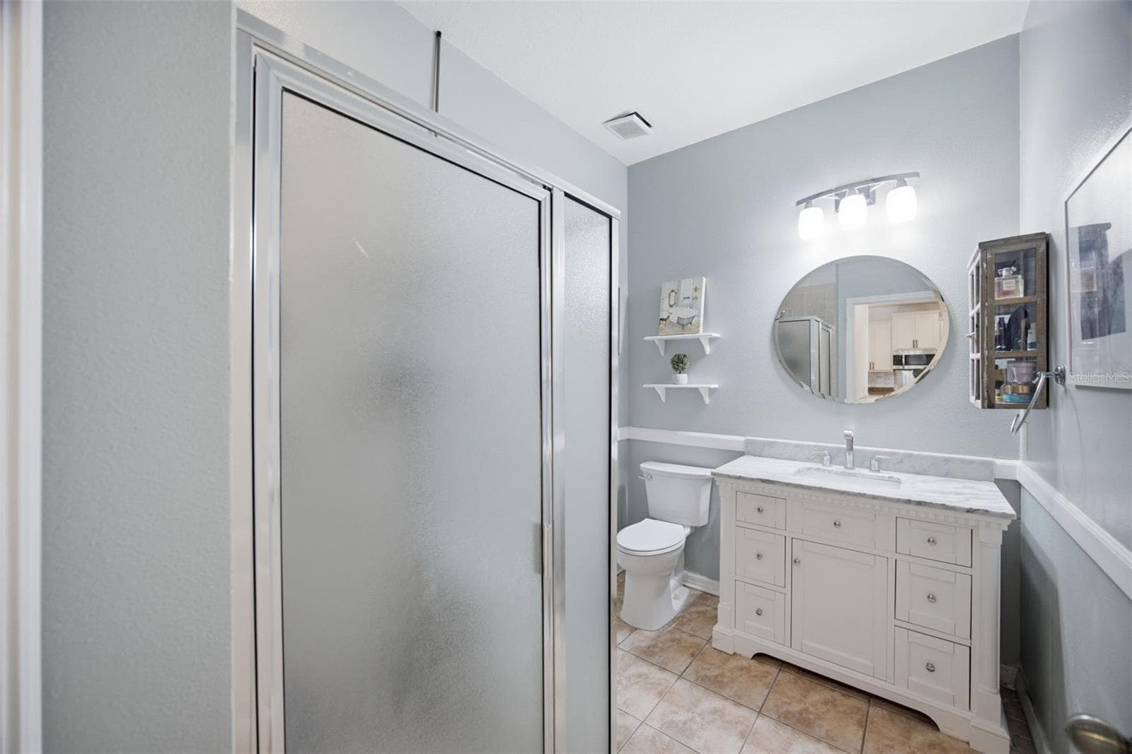 1st Floor Bathroom - 2524 CROSS MORE ST, VALRICO