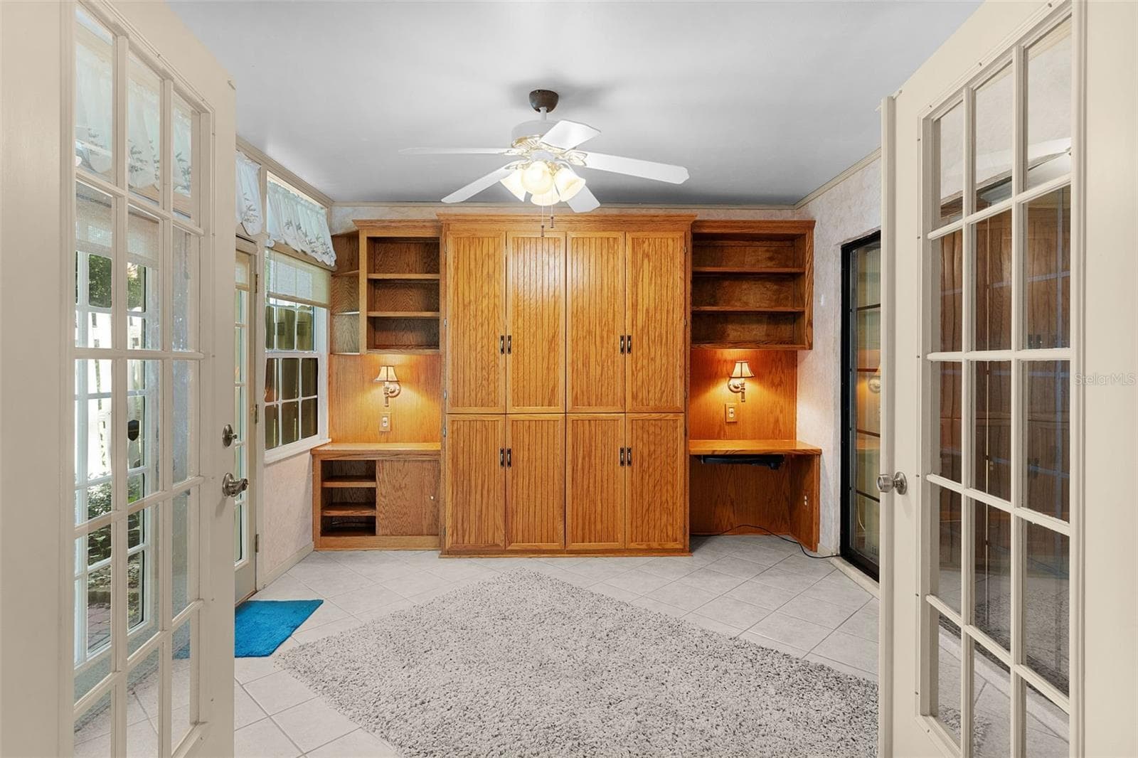 Single Family Residence at 1522 S POINTE DR, LEESBURG, photo 22 of 40