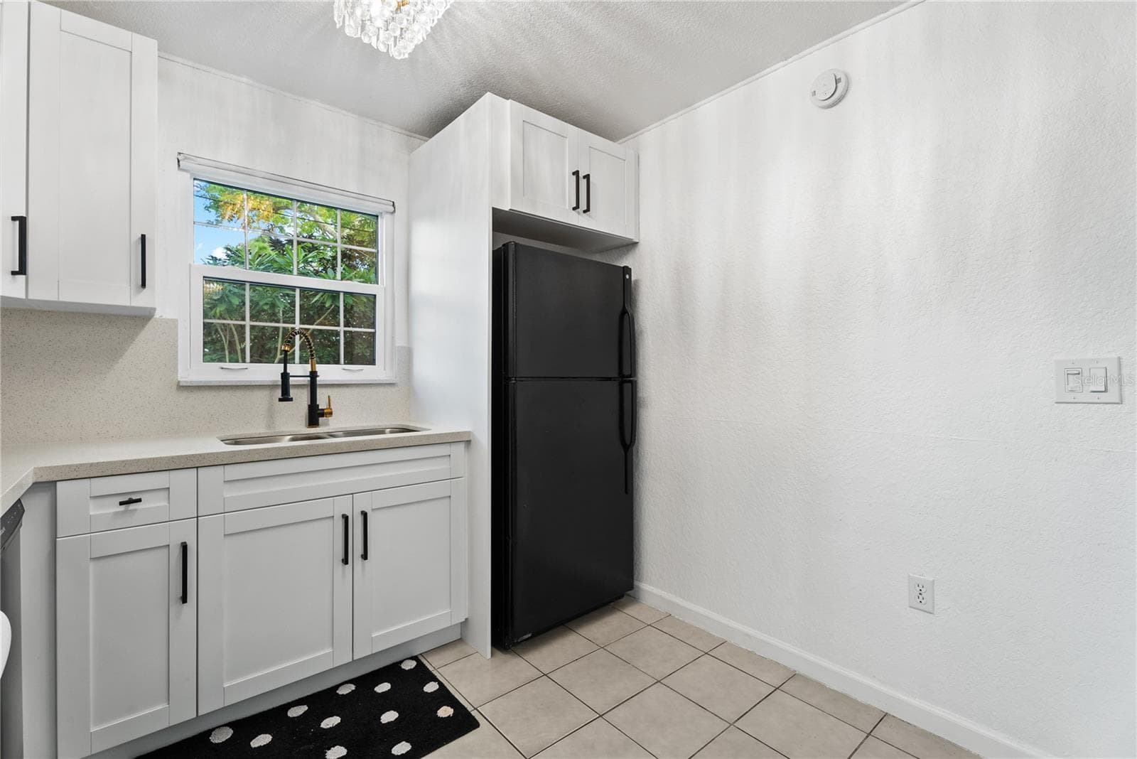 Single Family Residence at 4210 OLIVE AVE, SARASOTA, photo 8 of 32